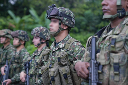 Imagen de  De la Espriella anuncia golpe militar contra disidencias de Iván Mordisco en Mapiripán