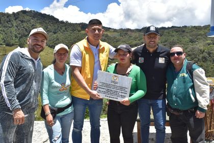 Imagen de La vereda La Linda renace: campesinos de El Carmen retornan y reconstruyen su comunidad tras el conflicto armado