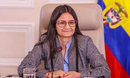 Angie Rodríguez habría sido amenazada por no autorizar el traslado de más de $1 billón del gobierno Petro