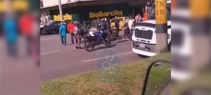 Imagen de Peatón falleció en la autopista Medellín-Bogotá tras ser arrollado por un vehículo de carga