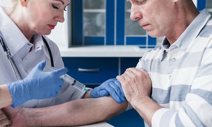 Vacuna rusa contra el cáncer combina inteligencia artificial y ARNm