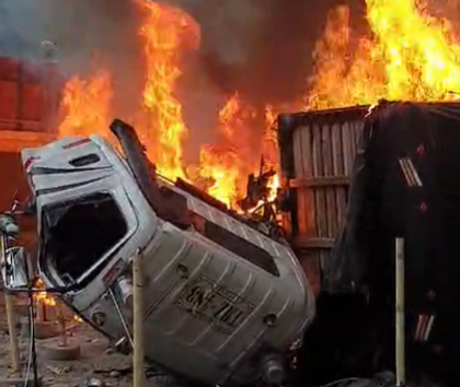 Imagen de En video: trágico accidente en vía de Antioquia deja un muerto y cuatro heridos