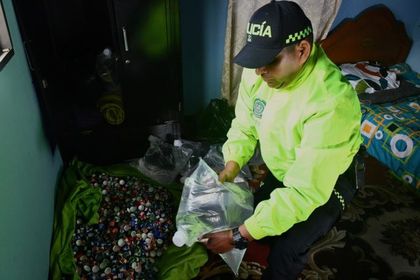 Imagen de Megaoperativo contra el licor adulterado en Medellín: lo vendían en la Comuna 13 y en el centro
