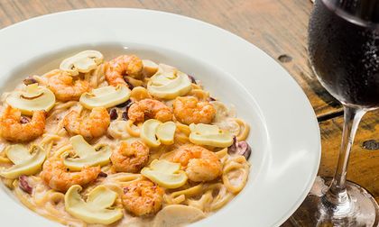 ¿Comer camarones mejora la potencia sexual?