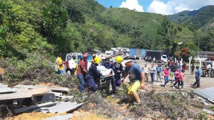Imagen de  A Medellín fueron remitidos los dos heridos tras accidente de tránsito en San Luis