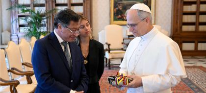 Imagen de  Petro evalúa retomar negociación de paz con ELN y propone al Vaticano como sede de diálogo