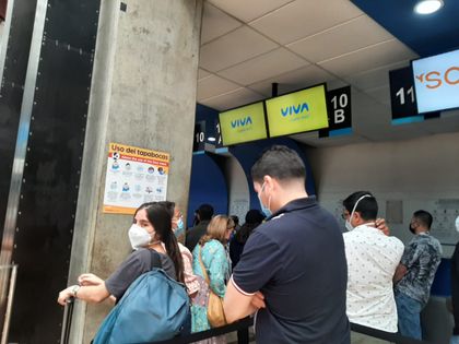 Imagen de Por contagios en tripulación, VIVA AIR reprograma vuelos en Rionegro