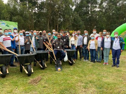 Imagen de En Rionegro, 24 areneros fueron formalizados a través del programa “Artesanos del Río”