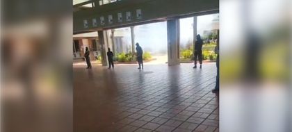Imagen de  Denuncian que encapuchados estaban armados en la U. de A.; rodearon el bloque administrativo