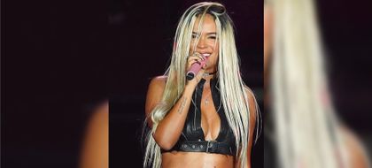 Imagen de  Karol G se disculpa con fans por +57