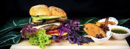 Imagen de  Hamburguesa vegetariana ganó el festival Santufest 2023 en El Santuario