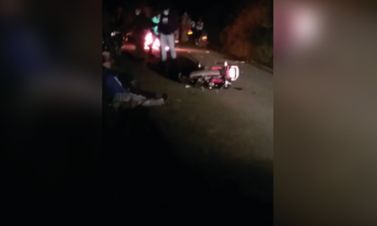 Imagen de Accidente en Abejorral dejó un muerto, una moto en llamas y personas lesionadas