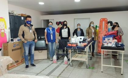 Imagen de  Centros de salud de Granada y San Luis recibieron elementos biomédicos