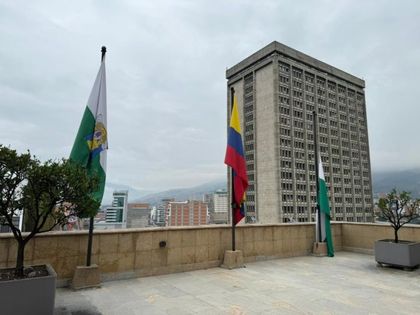 Imagen de  Antioquia declara luto e iza bandera a media asta durante tres días por accidente de avión militar