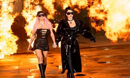 Kali Uchis y Karol G: Labios mordidos