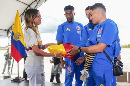Imagen de La hija de Petro sale en defensa de James Rodríguez tras polémica por supuesto desplante