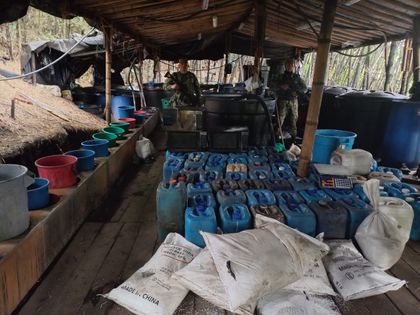 Imagen de  En El Peñol fue destruido un laboratorio que producía 400 kilogramos de clorhidrato de cocaína