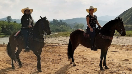 Imagen de  Alejandría celebra su cumpleaños a lomo de caballo