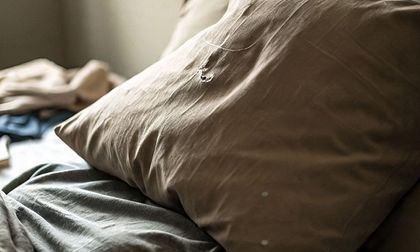 ¿Cómo el agotamiento emocional se disfraza de normalidad?