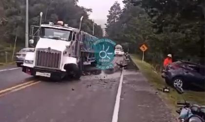 Imagen de Precaución en la vía Medellín-Bogotá, sector Alto Bonito: accidente ocasionó derrame de ACPM