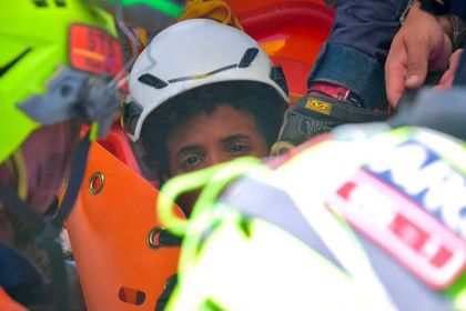 Imagen de Rescatistas colombianos salvan con vida a un niño de 11 años en Venezuela