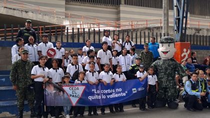 Imagen de  Bello forma a 160 niños como agentes de tránsito