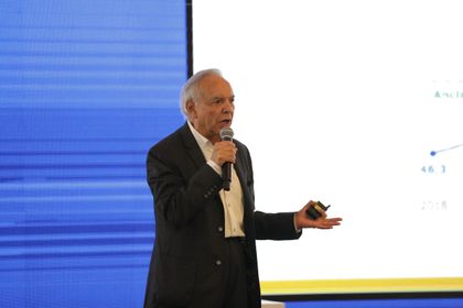 Imagen de  Ministro de Hacienda anuncia discusión por incremento al salario mínimo desde 6,2 %
