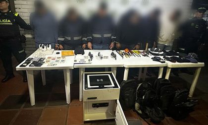 Persecución en el sur de Cali terminó con seis capturados, armas incautadas y una caja fuerte recuperada