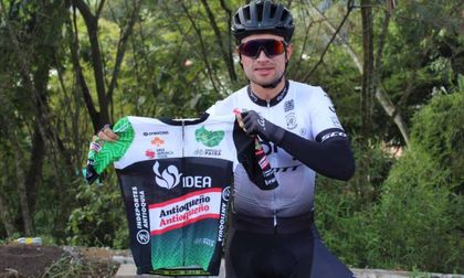 Imagen de Alexander Gil sufrió fractura de tabique, pómulo y mandíbula tras caída en la Vuelta a Antioquia