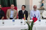 Imagen de Embajador de Taiwán entrega 25 equipos de cómputo para reducir la brecha digital en Granada