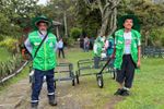 Imagen de Guarne entrega dotación a 36 recicladores de oficio de la asociación AROPO