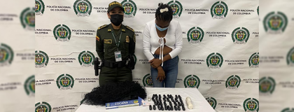 Imagen de  Capturan a mujer que pretendía pasar cocaína en “narcopeluca” en el Aeropuerto JMC