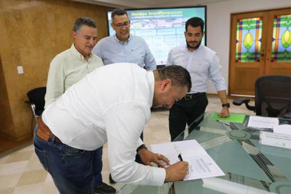 Imagen de Marinilla firmó convenio para finalizar obras de la segunda etapa de la pista de patinaje