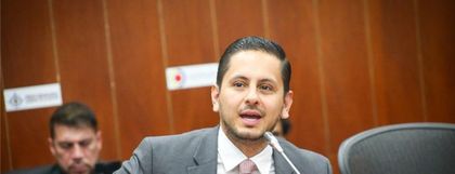 Imagen de  “El senador que más oposición le hizo a Petro”: Esteban Quintero presenta su informe de gestión