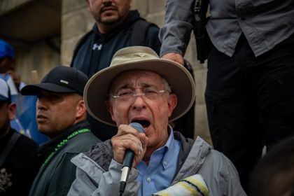 Imagen de  Álvaro Uribe habló en MiOriente: defendió a Paloma Valencia y se pronunció sobre Cepeda y De la Espriella