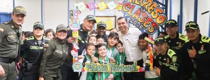 Imagen de  Más de 10.000 estudiantes regresaron a clases en Marinilla con seguridad, PAE y mejoras educativas