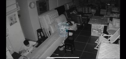 Imagen de En video: le dieron trabajo a un hombre en El Carmen y este robó en el lugar días después