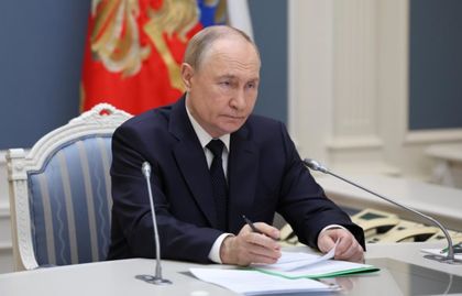 Imagen de  Putin dirige ejercicios nucleares tras el aplazamiento de la cumbre con Trump