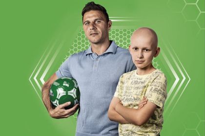 El mundo del fútbol se une al Juegaterapia para ganar el partido contra el cáncer infantil