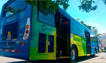 Menor de 11 años resultó lesionado tras ataque a un bus del MÍO en Potrero Grande: esto se sabe del caso