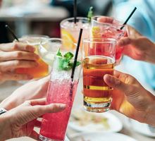 Beber tres o más tragos al día dispara el riesgo y tamaño de los derrames cerebrales