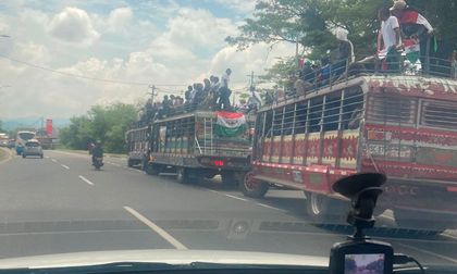 Comparendos a chivas de la minga indígena en Cali, vea qué pasó y cuáles fueron las multas