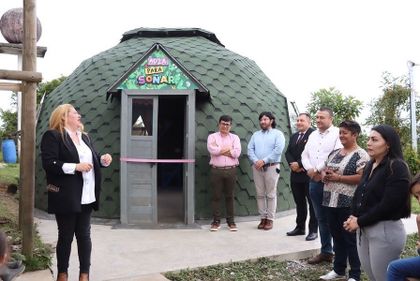 Imagen de  Con material reciclado se construyó aula ambiental para estudiantes en Marinilla