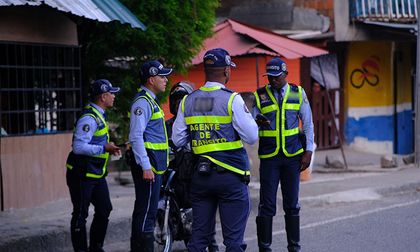 Conductor agrede a tres agentes de tránsito en Cali: será presentado ante la Fiscalía