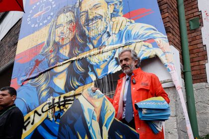 Imagen de  Vandalizan la sede de campaña de Paloma Valencia en Bogotá