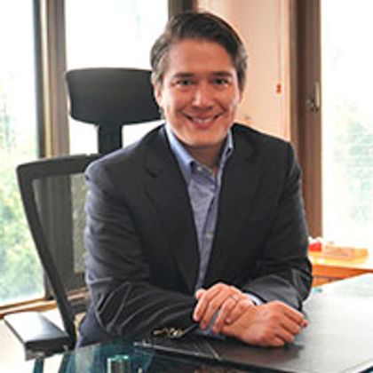 Óscar Eduardo Vivas Astudillo - Economista y Magister en Innovación
