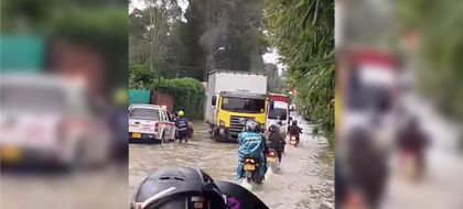 Imagen de Inundación en la vía La Ceja – Rionegro genera congestión vehicular