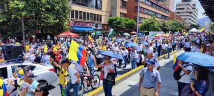 Imagen de  En video: así avanzan las marchas contra el presidente Petro en Medellín