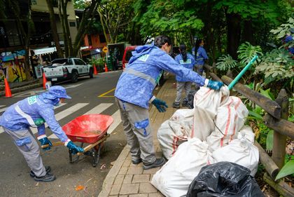 Imagen de  Hallaron muebles, colchones y llantas en jornadas de limpieza en la quebrada La Presidenta de Provenza