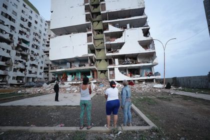 Imagen de  Rescatan en Venezuela a un niño de tres años en horas decisivas de búsqueda tras terremotos